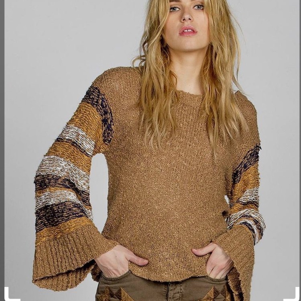 Miss Me Vintage bell sleeve sweater, sz med, NWT